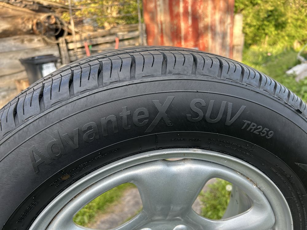 Шини R16 215/65 23рік Літо