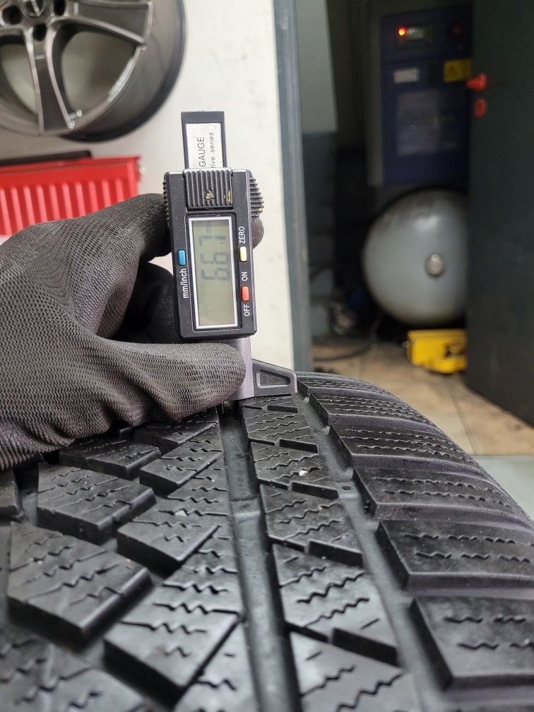 Opony Zimowe CONTINENTAL 225/55 R18 102V XL