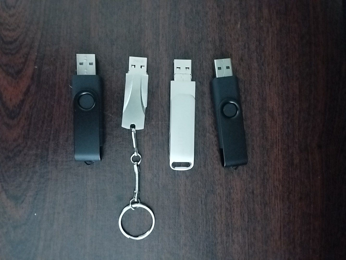 USB Флешки 64 гб