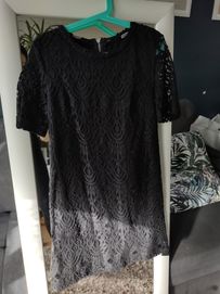 Sukienka czarna koronkowa 140