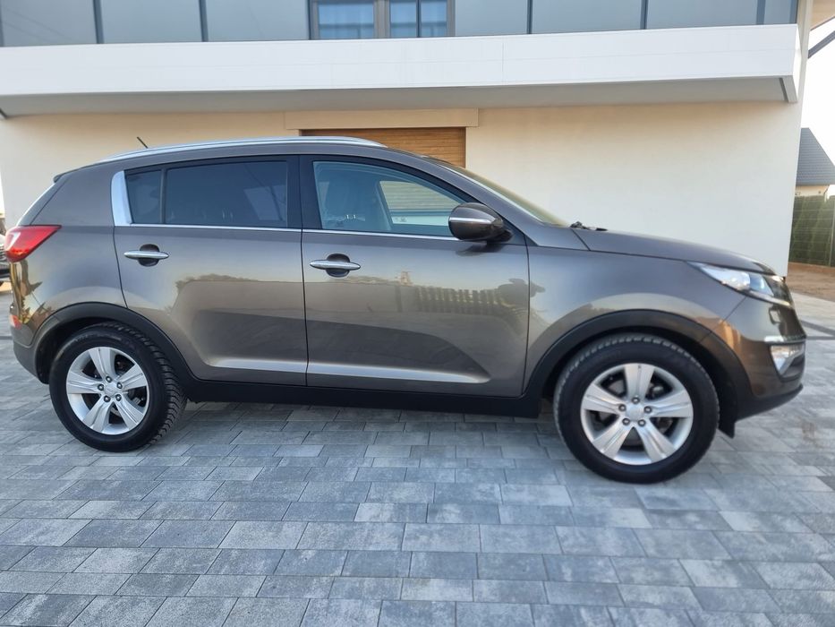 Kia Sportage Serwisowany Oryginalny lakier xenon idealny Stan 118tyskm