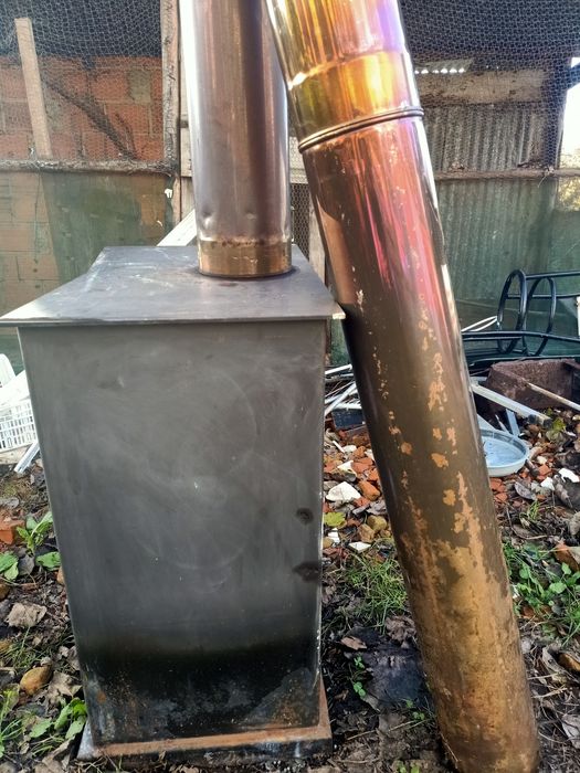 Vendo salamandra está como nova.