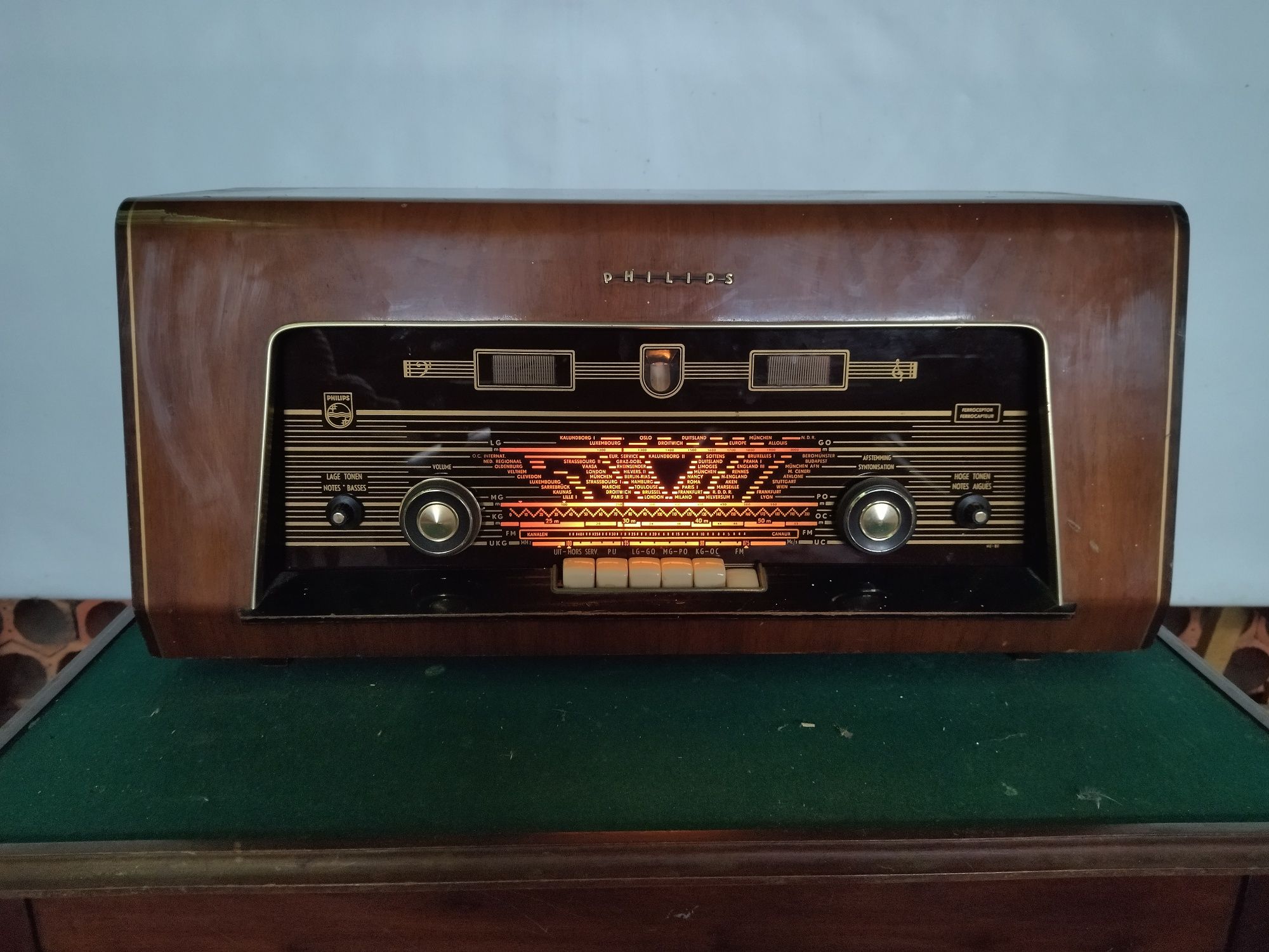 Radio Valvulas Philips b5x74a