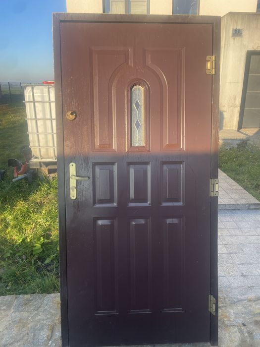 Drzwi zewnetrzne metalowe z oscieznica Prawe 90