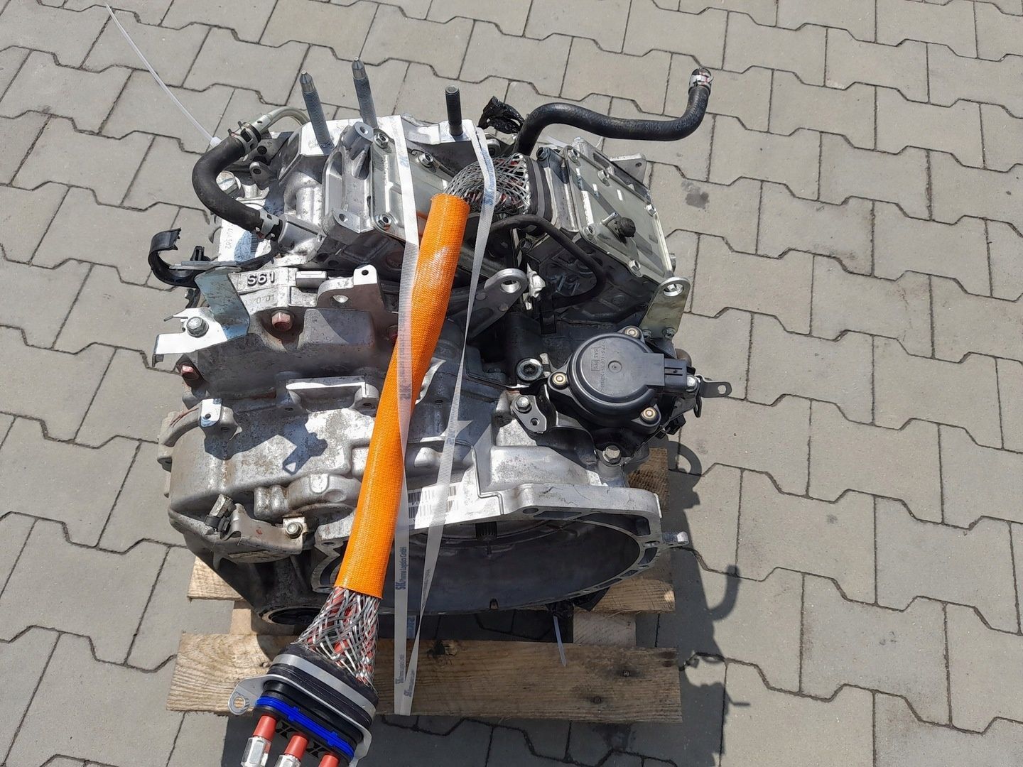 SKRZYNIA BIEGÓW AUTOMAT 2.4 HYBRID F1EKA-1-A1Z MITSUBISHI ECLIPSE CROSS 21R