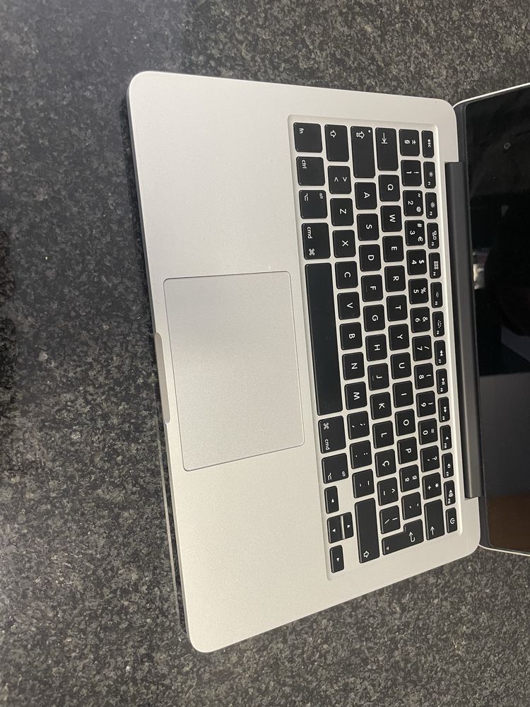 Mac Book Pro 13”, 2015, 8Gb RAM, 1Tb armazenamento