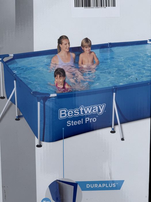 Basen w zestawie z urzadzeniem podgrzewajacym