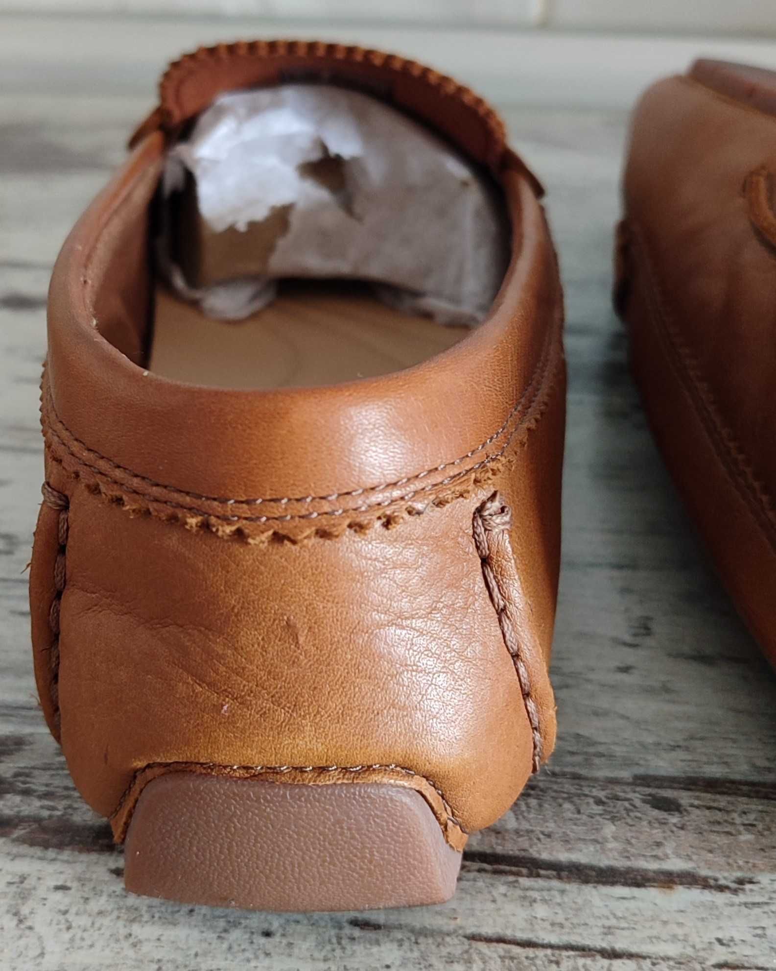 Жіночі шкіряні мокасини CLARKS CUSH