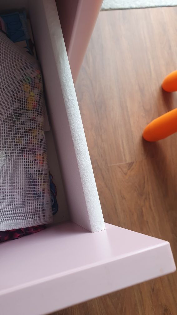 Cómoda ikea rosa