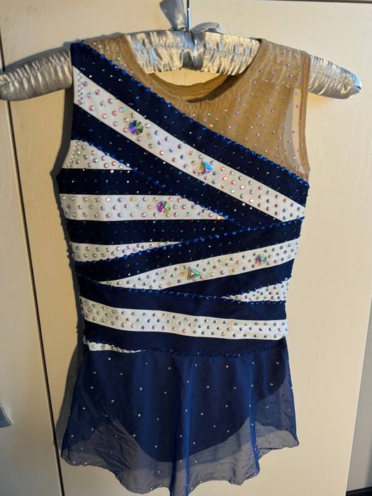 Продам купальник для художньої гімнастики