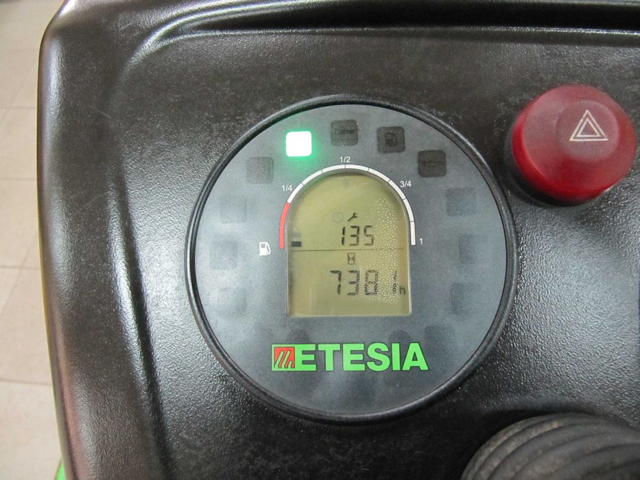 Traktorek Kosiarka Etesia Buffalo 124 4x4 Iseki/John Deere 2018r
