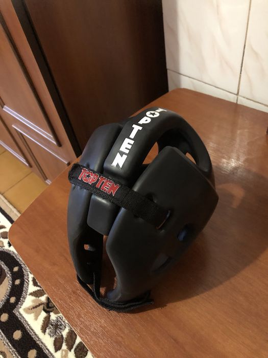 Шолом Top Ten для кік боксингу