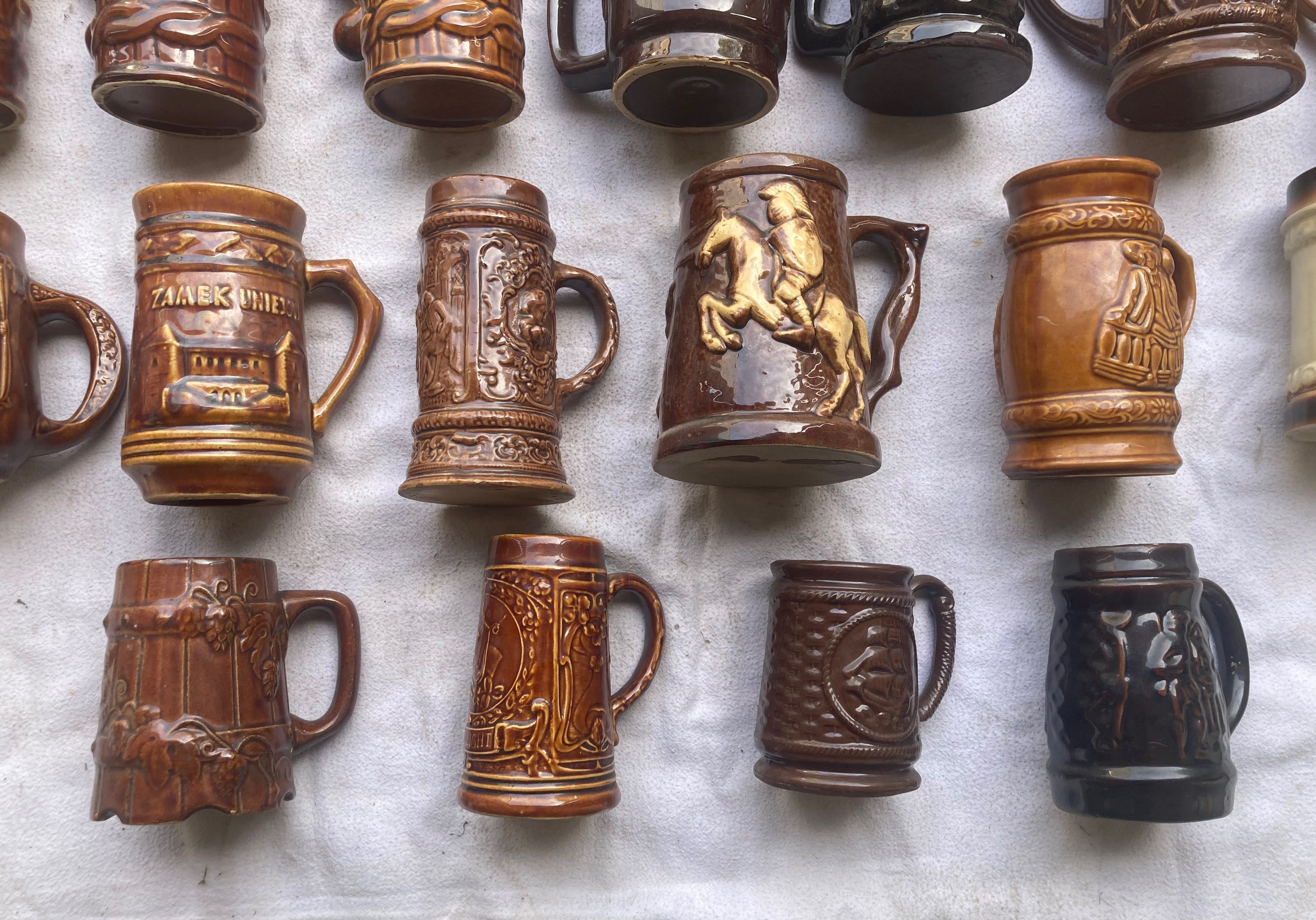 Stare  kufle   ceramiczne - różne