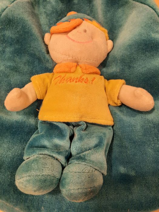 Mochila azul e amarelo