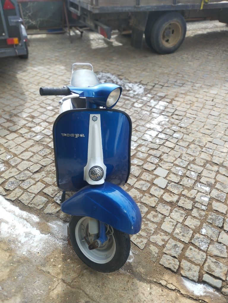 Vespa 50s restaurada