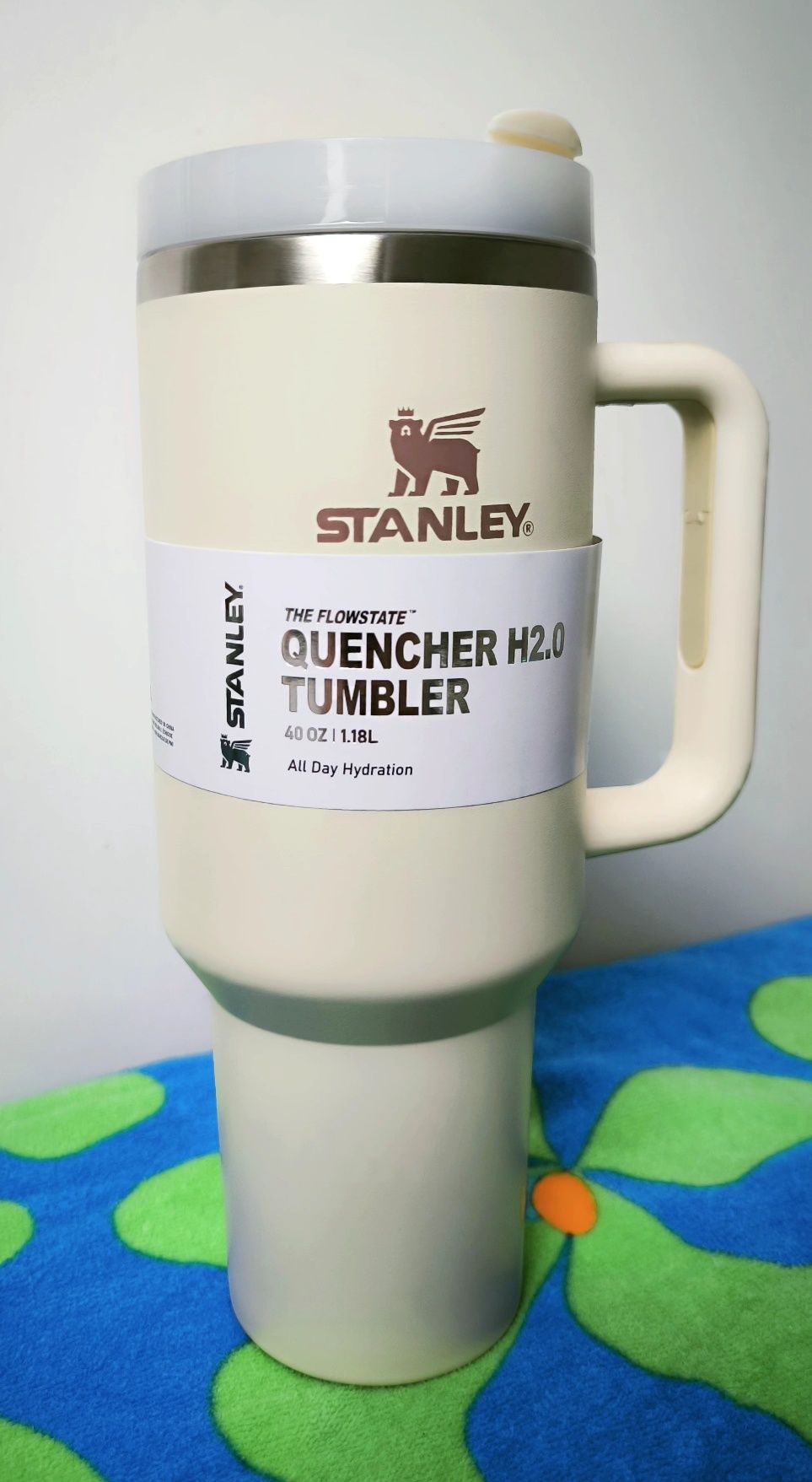 Beżowy kremowy Kubek Stanley