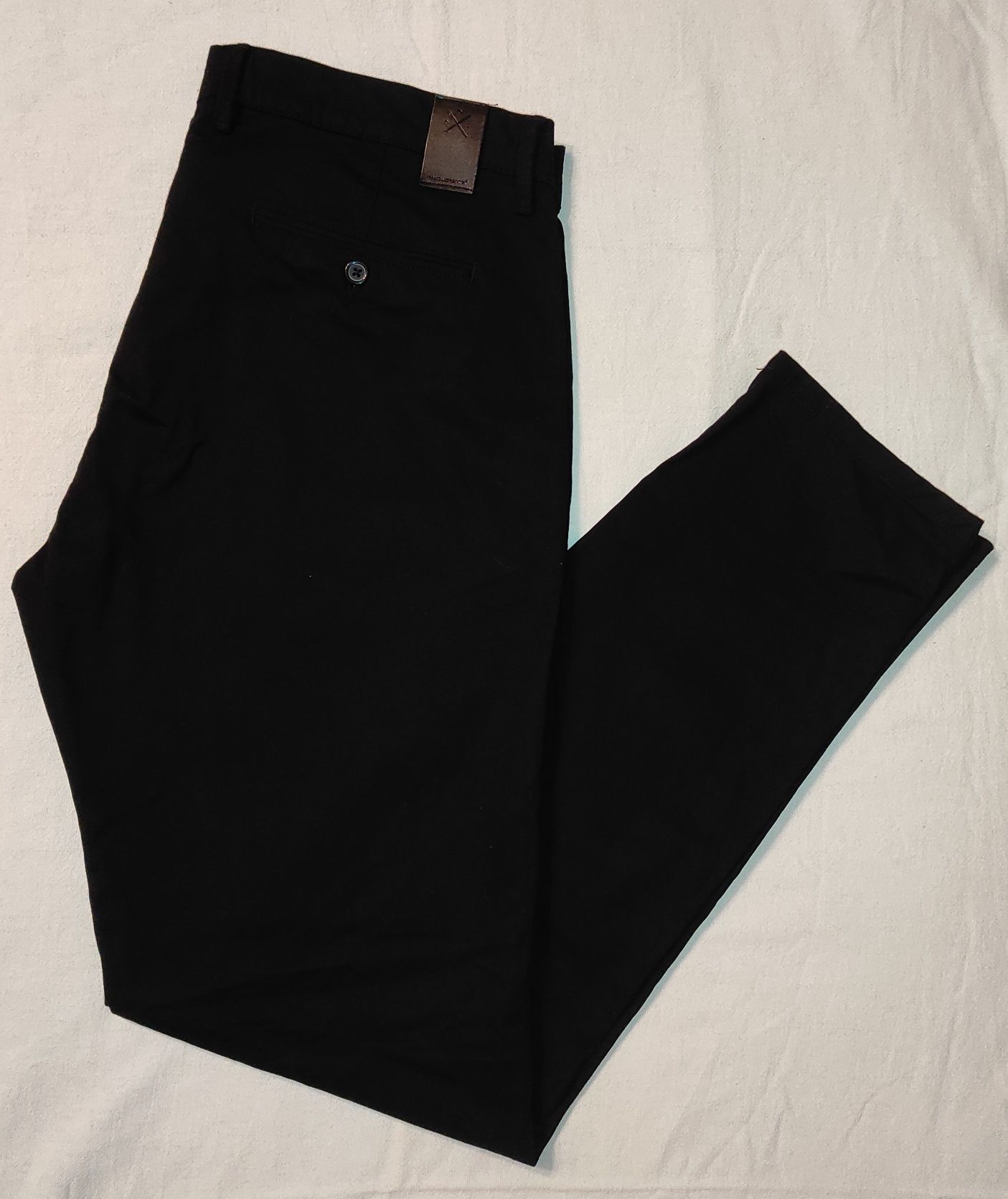 Czarne spodnie Pako Lorente L34 W38  102/182