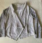 Narzutka a’la ramoneska sweter Club Monaco XS/S