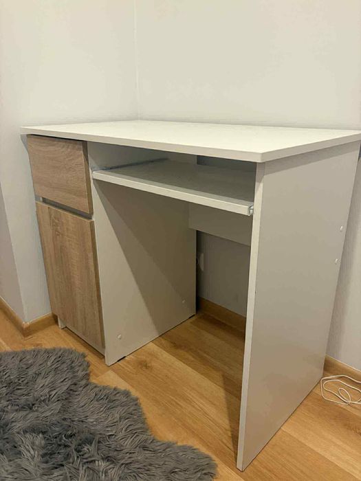 Biurko dla młodzieży