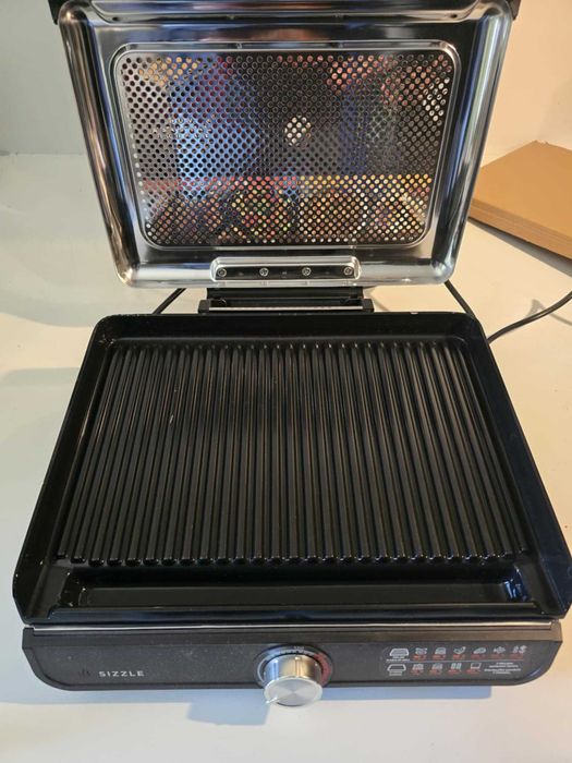 Ninja Sizzle Indoor Grill elektryczny i patelnia, dwie wymienne płyty