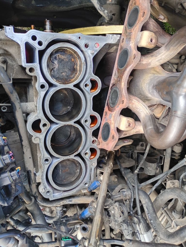 Kia Cee'd 2007r silnik w trakcie naprawy