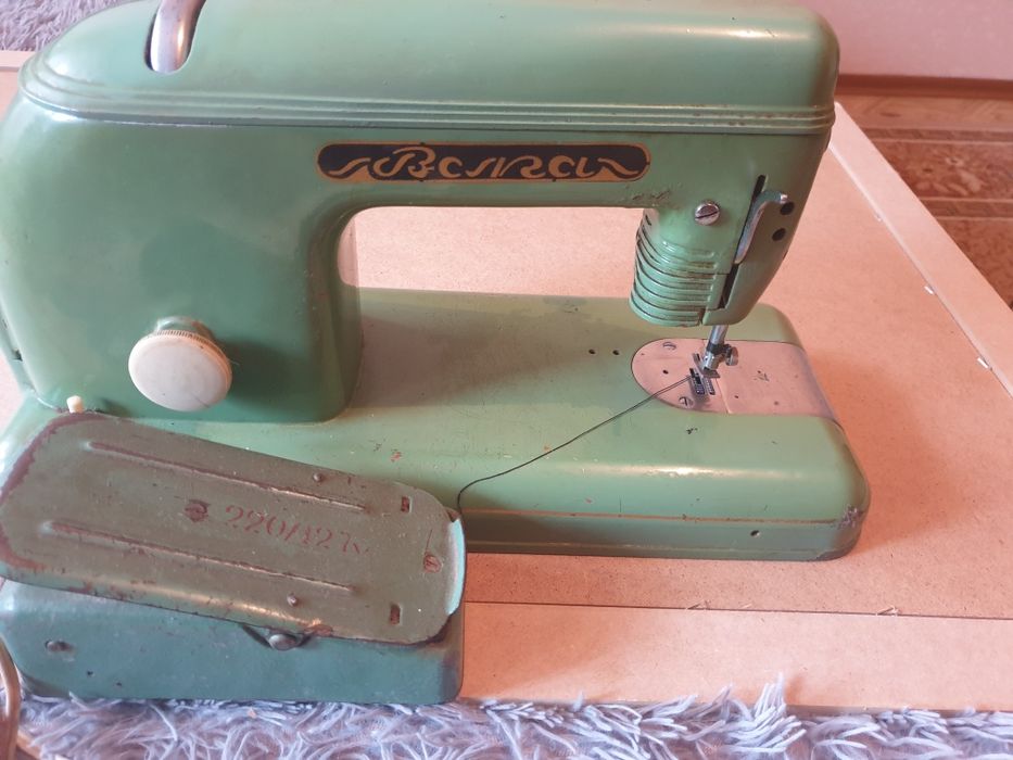 Швейна Електро машинка Волга