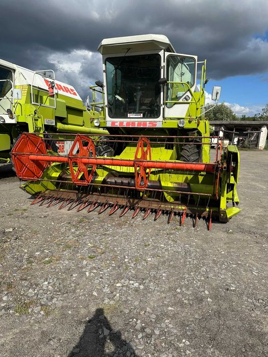 Комбайн свіжопривезений з Данії Claas dominator 76,жатка 3,9м