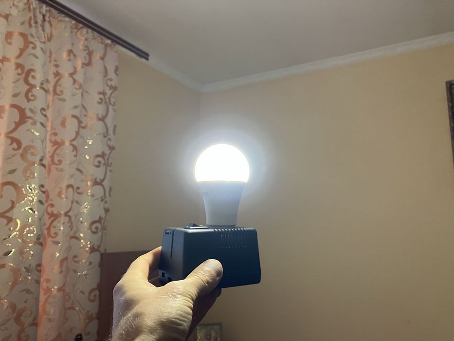 Потужність Лампа 4w на акумулятора