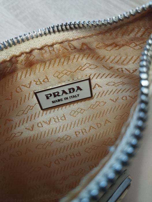 Torebka Prada re-edition 2005 na ramię