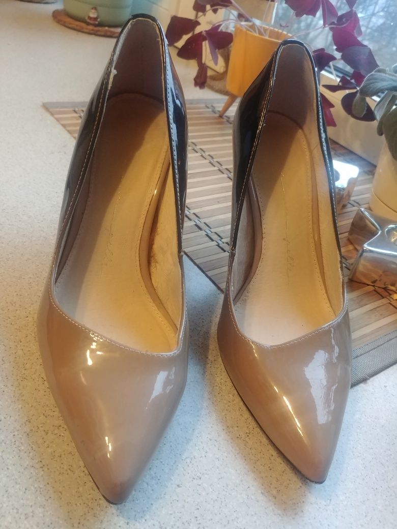 Piękne szpilki Moda in Pelle r.37
