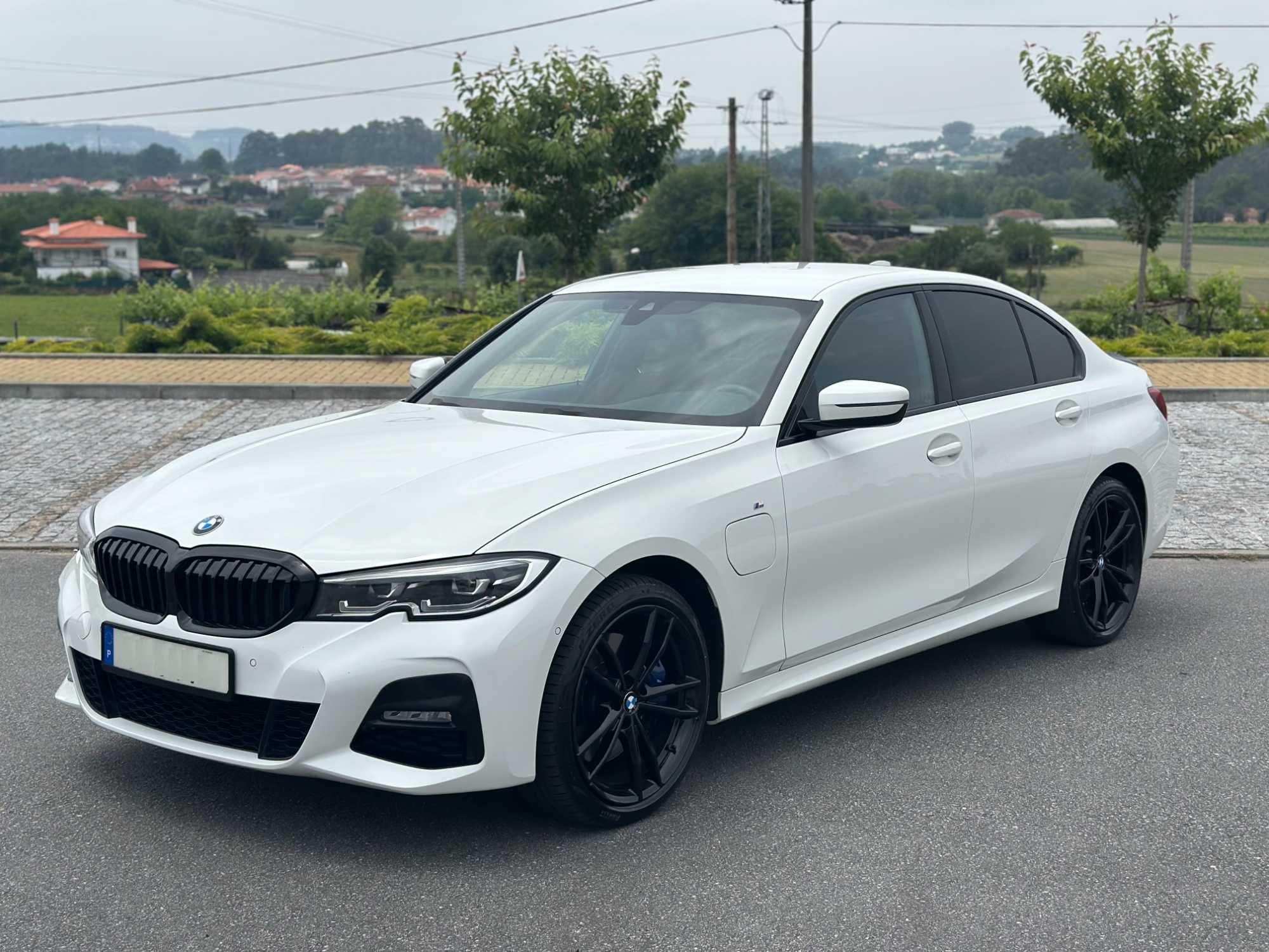 BMW 330e Pack M Auto 292cv Plug-in