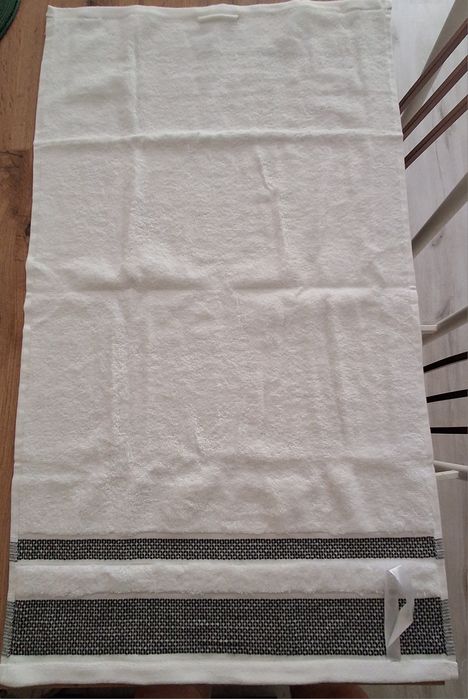 Recznik bialy  90 x 50 cm + kubek