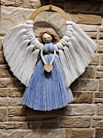 Anioł Stróż ze sznurka bawełnianego makrama