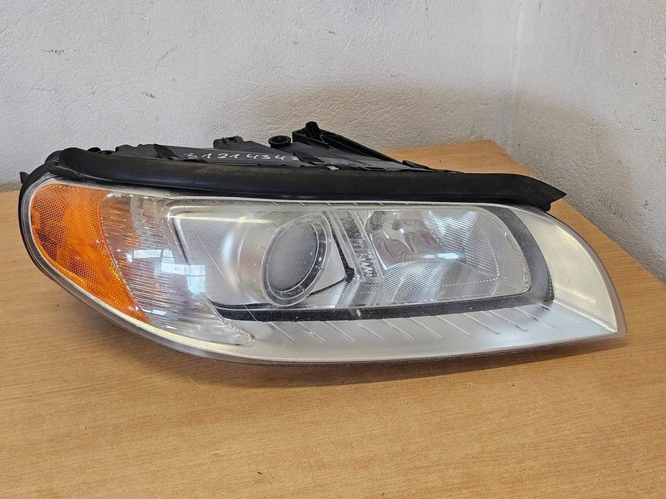 Reflektor prawy xenon volvo XC70 V70 S80 2007--2013 EU