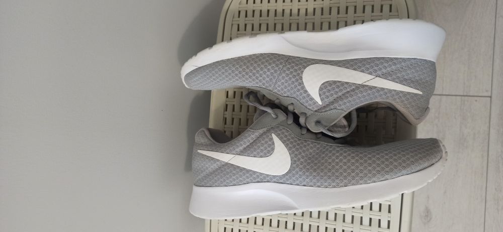 Nike Tanjun 42 rozmiar