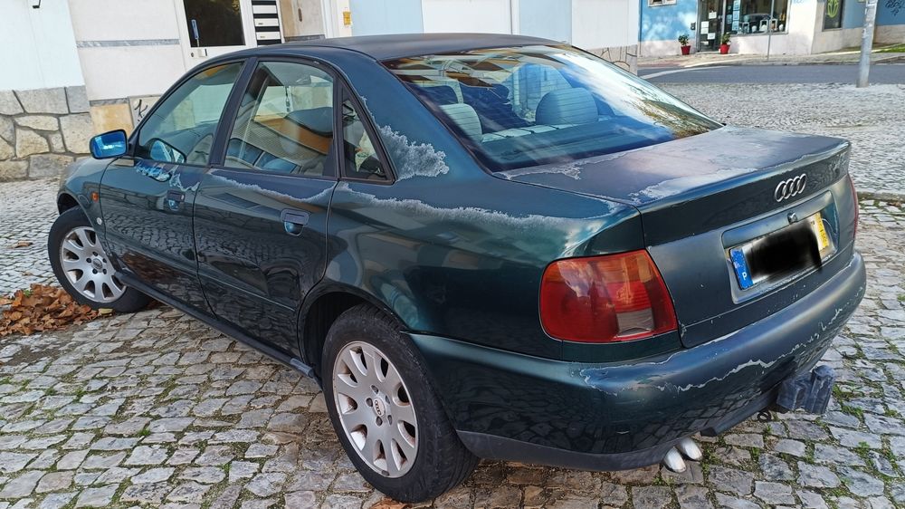 Carro Audi A4 B5 de 1995