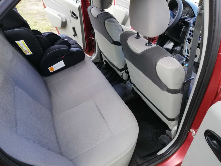 Dacia Logan 2007року 1.4л Газ 4го покоління седан