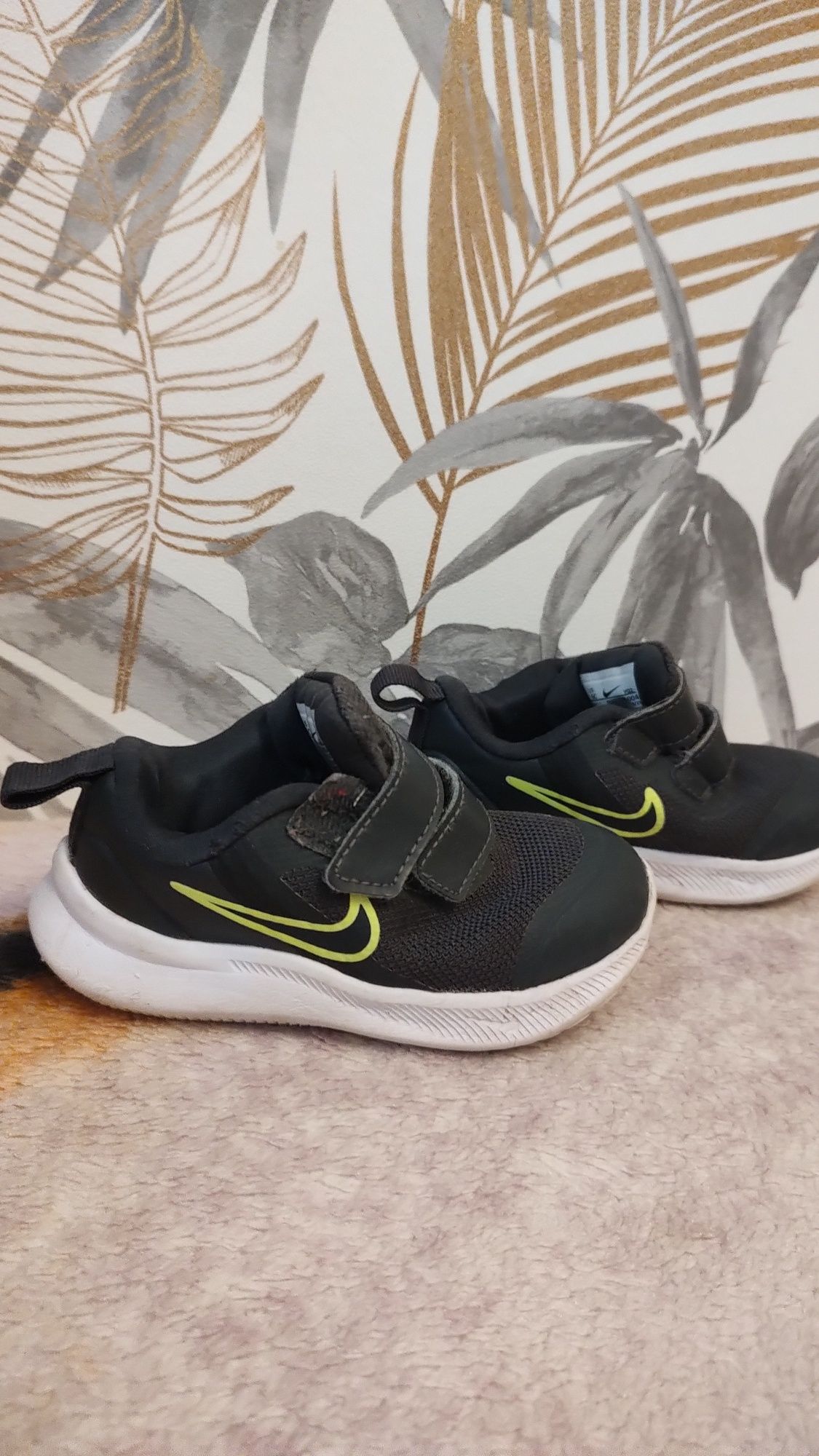 Sprzedam buty Nike 22