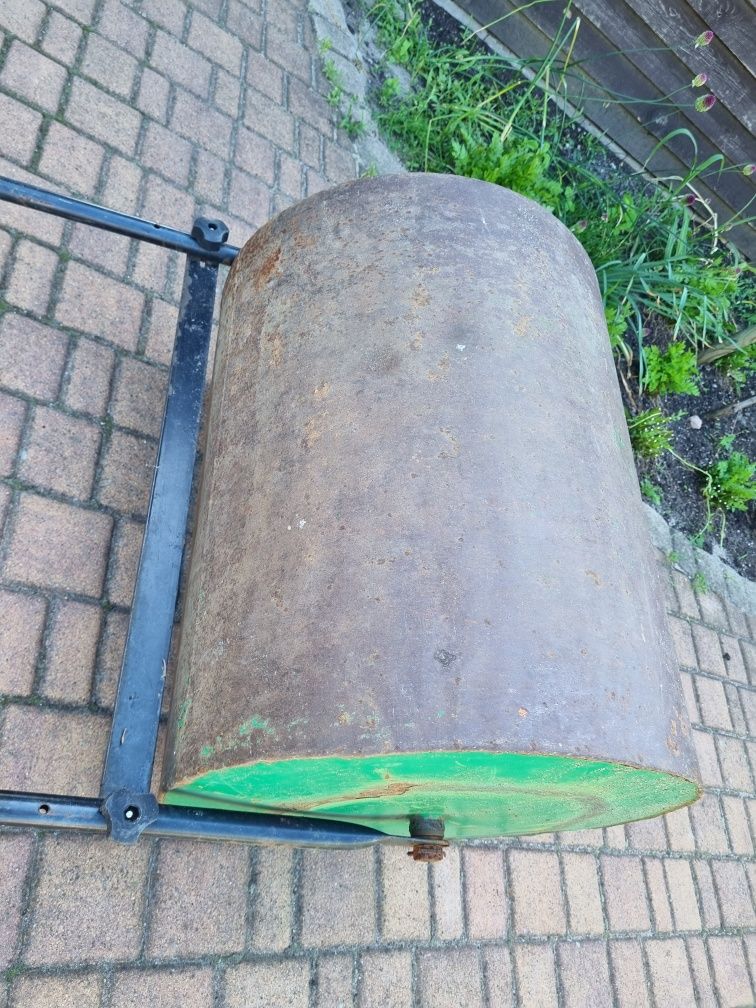 Walec do trawnika 115litrów pojemności