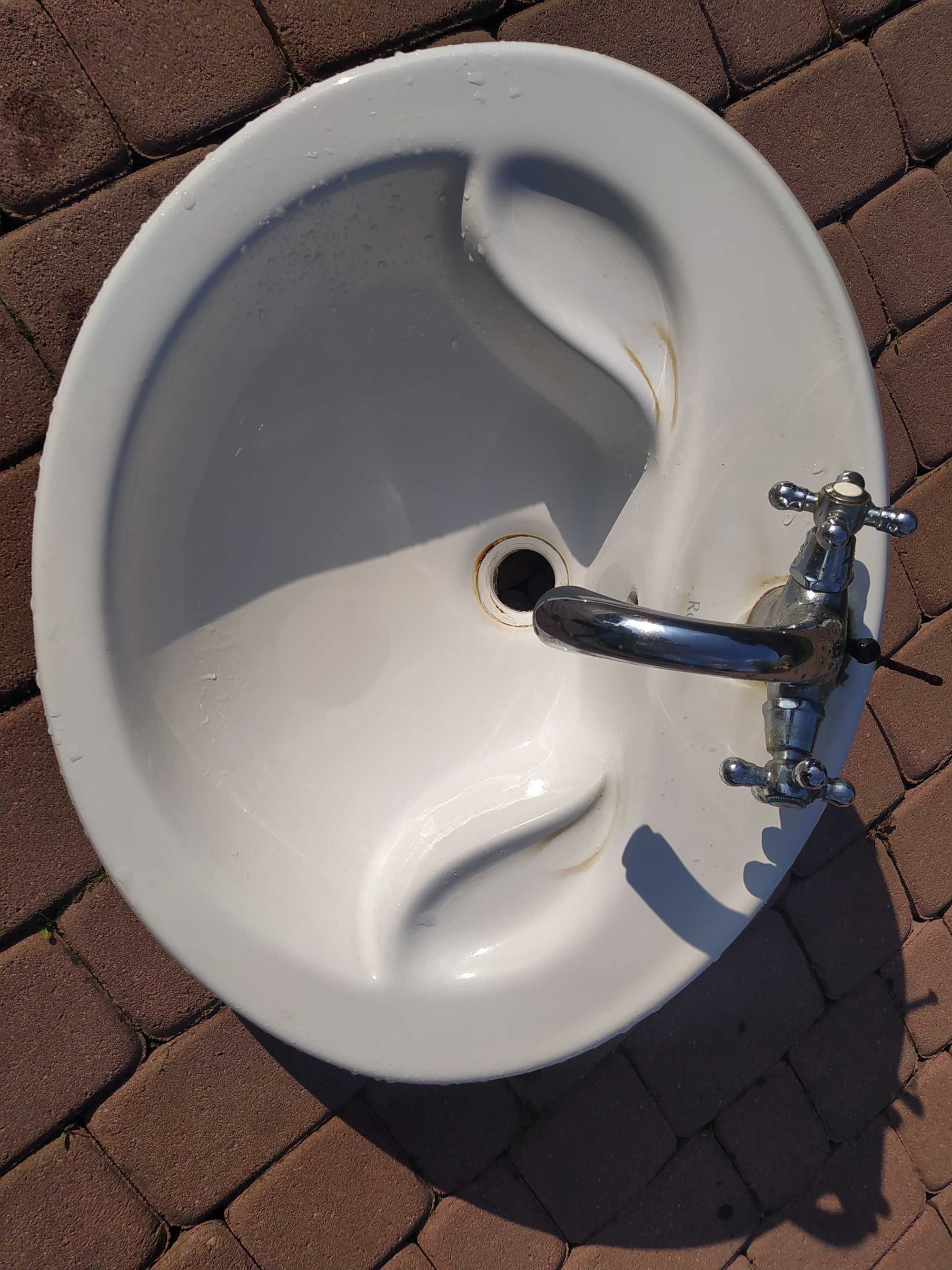 Oddam za darmo umywalkę