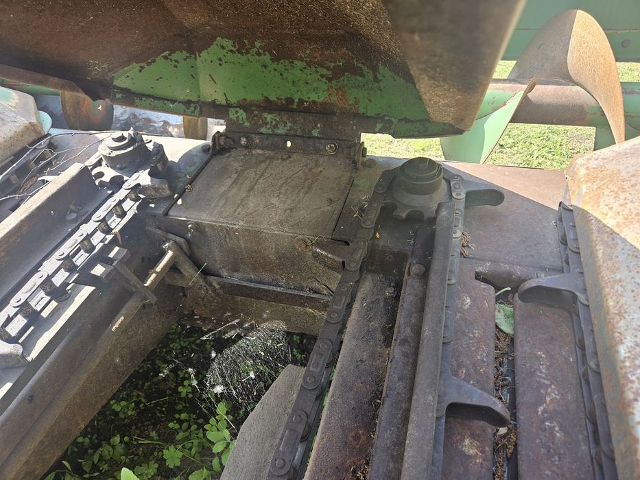 Продам  жатку кукурудзяну,жатка для кукурудзи Fantini 5р. john deere