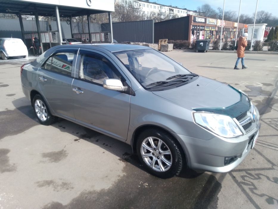 Автомобиль Джили МК