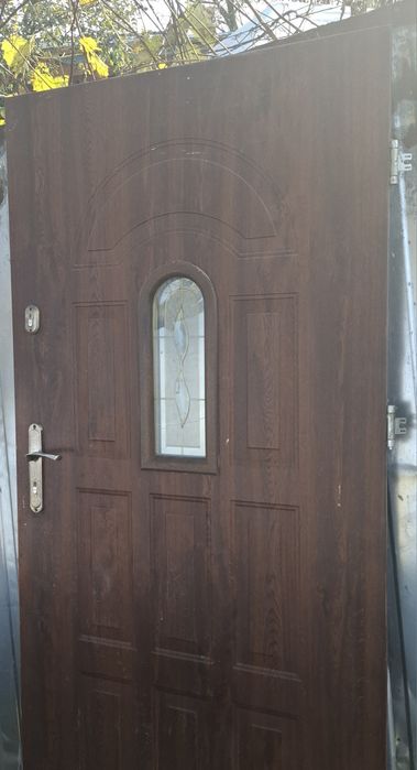 Drzwi wejściowe z przeszkleniem (95x200) – prawe