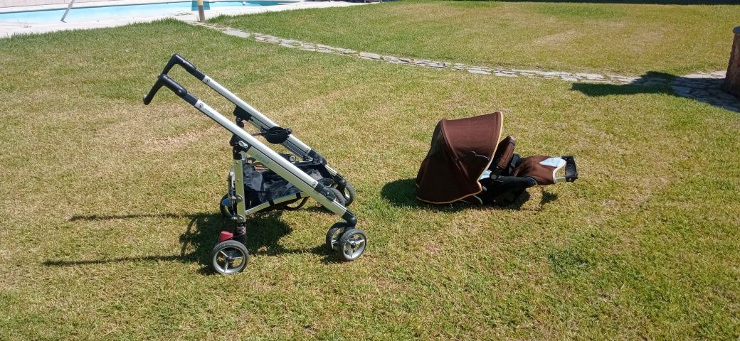Carrinho bebe, em bom estado