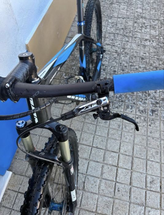 Bicicleta de carbono