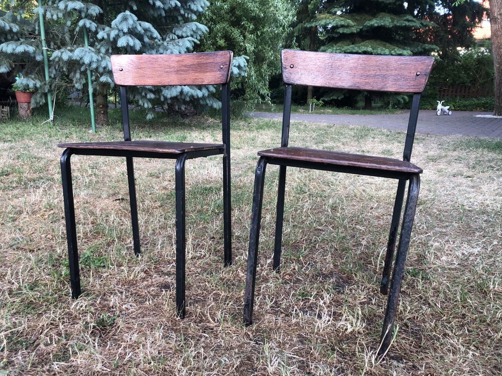 Dwa Szkolne krzesła PRL cena za komplet