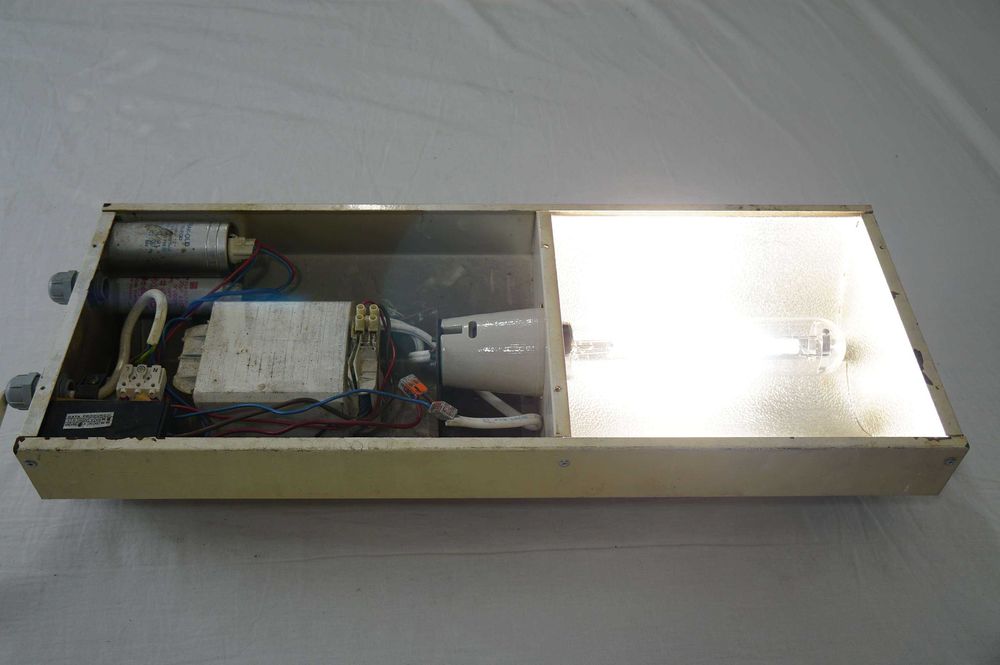 Lampa HPS 600W ELGO STS-600  Reflektor Halogen, również do roślin