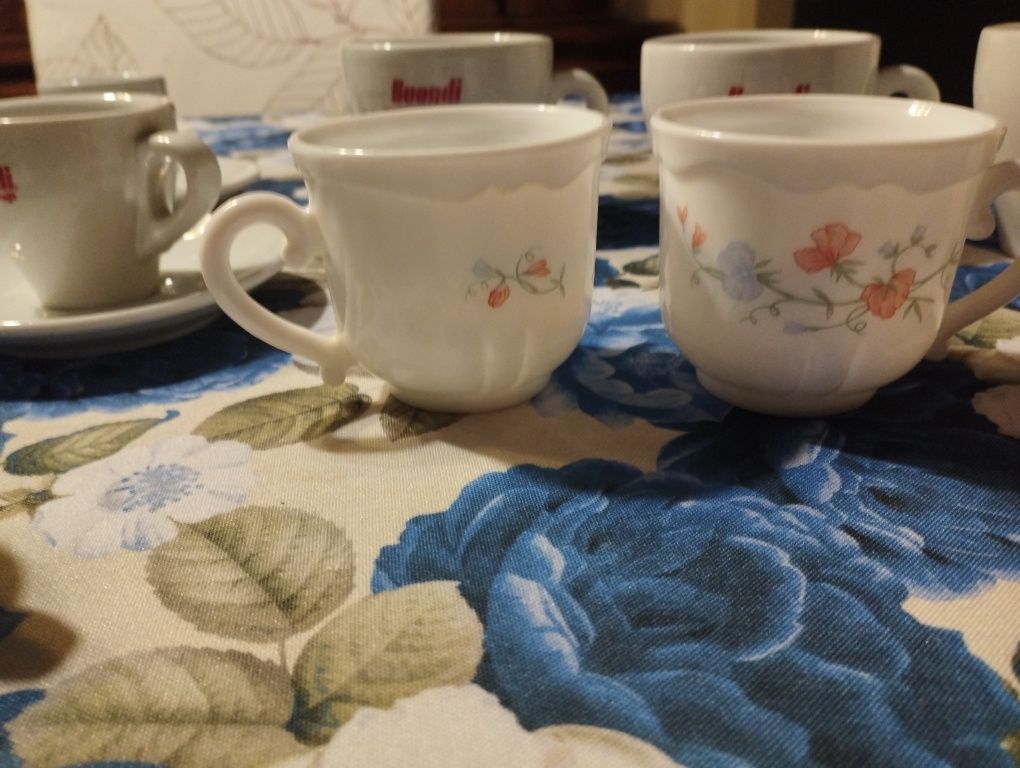 Louça variadas de cafe
