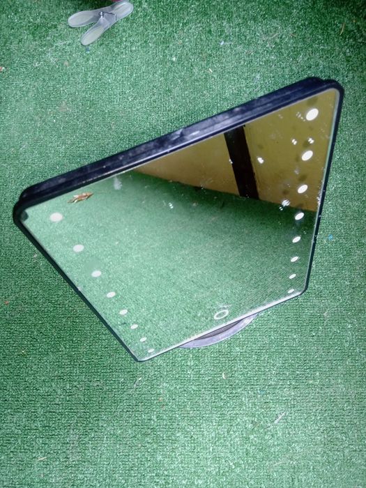 Lusterko z podświetleniem