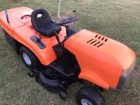 Trator corta-relva Husqvarna 42” com cesto
